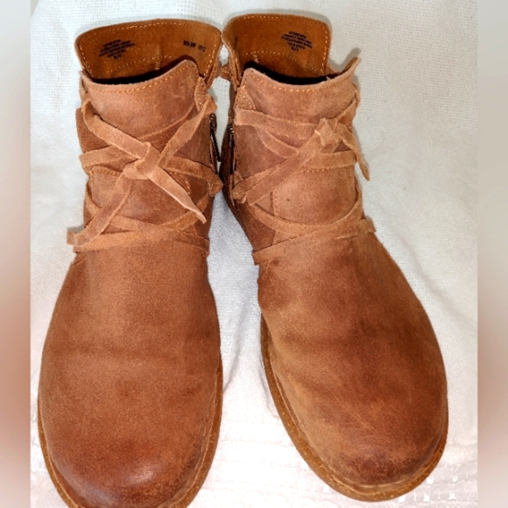 Women's Tan Suede Ankle Boots